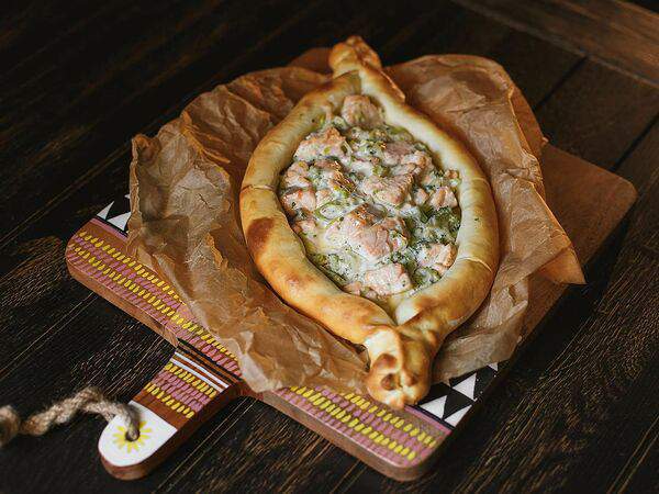 Инжир - Хачапури с лососем