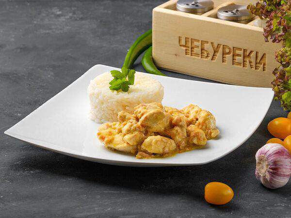 Чебуреки - Фрикасе с гарниром