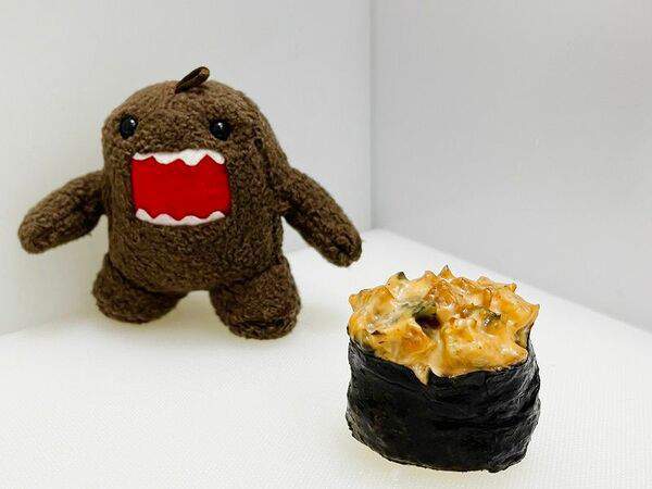 Акина суши - Гункан Унаги с угрем