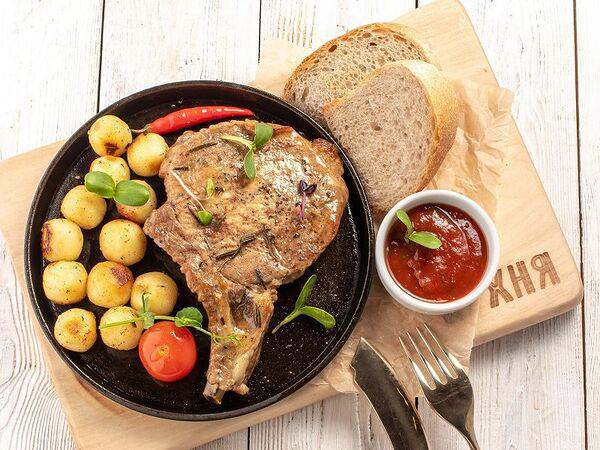 Кафе Кухня - Корейка на кости