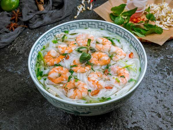 Pho dat viet вьетнамская кухня - Суп Фо том с креветками