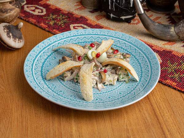 Хинкальная - Салат Гнездо перепелки