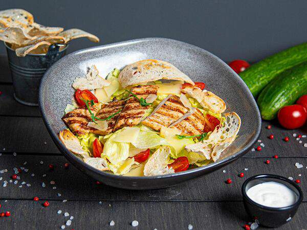 Ht Restaurant - Салат Цезарь с курицей