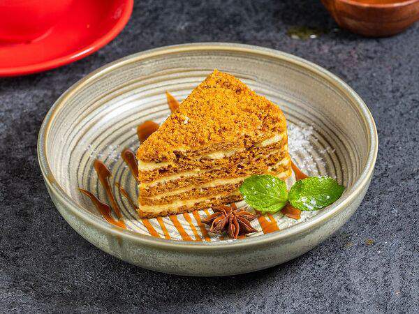 Базилико-пицца - Медовик