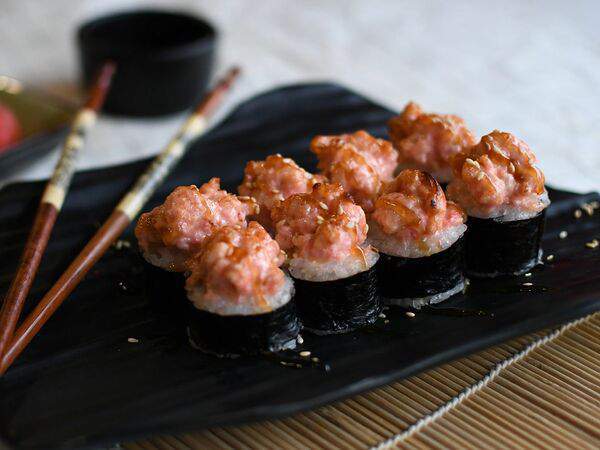 ТомЯмчик - Ролл Филадельфия Фьюжин запеченный