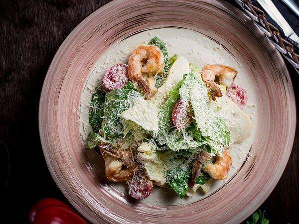 Cart Lounge - Салат цезарь с креветкой