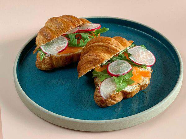 Food-n-Wood - Круассаны с лососем