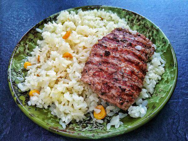 Xo coffee - Отбивная из индейки с рисом