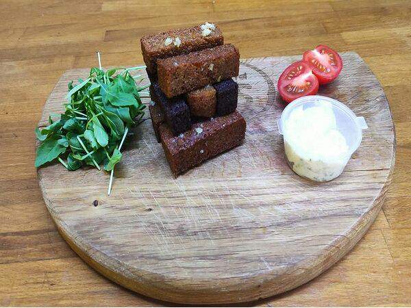 Sol Pizza - Чесночные гренки с соусом тар-тар