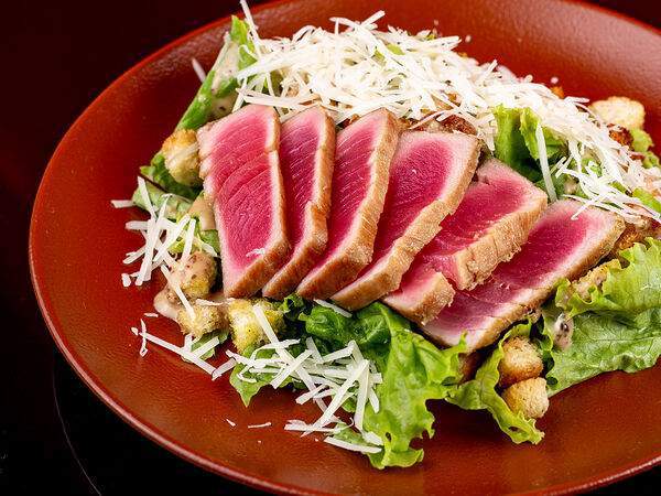 Sushi star & pizza - Салат с обжаренным тунцом