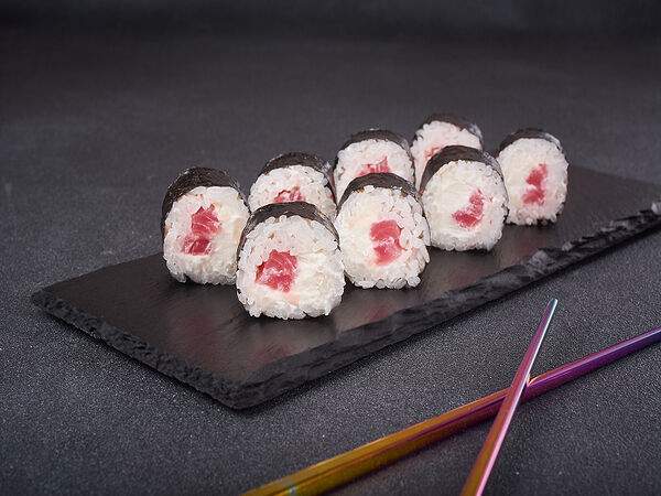 СушиСет - Ролл филадельфия с тунцом