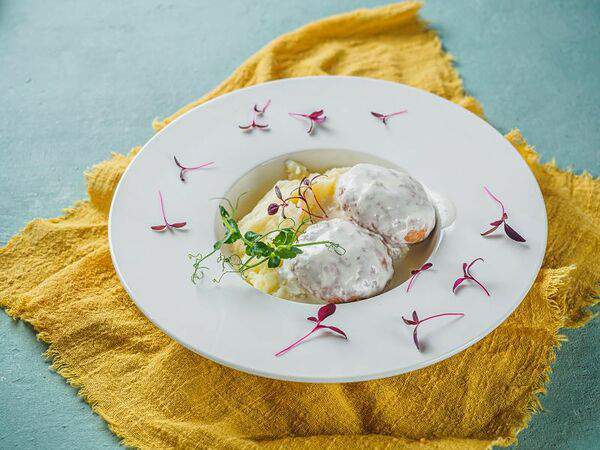 Пакабата - Тефтельки с картофельным пюре