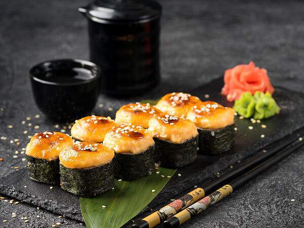 Базилико-пицца - Запеченный с угрем и огурцом