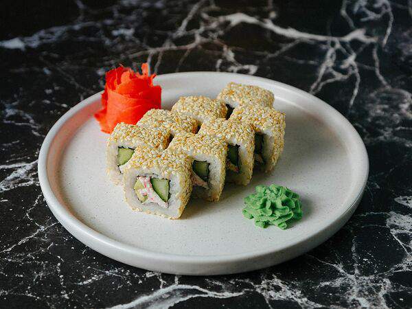 Роллы на районе - Калифорния в кунжуте