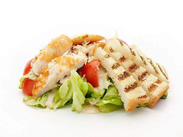 Тот самый R & S - Салат Цезарь с курицей