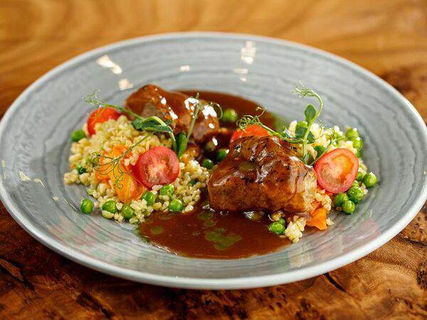 ЛайкиПарк - Свинина, томленая с булгуром и овощами