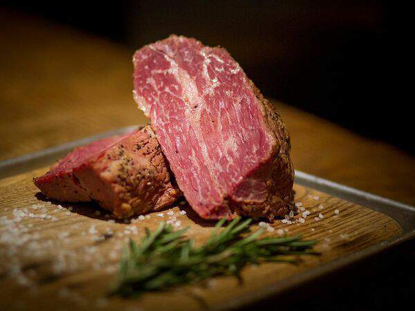 Потроха - Копченая говяжья грудинка