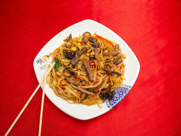 Kong Fu - Жареный Мифэнь с говядиной