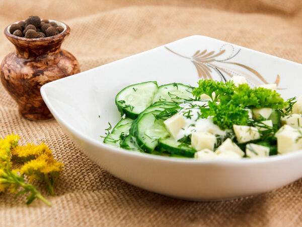 Кафе вегетарианской кухни Радхика - Салат Зеленый