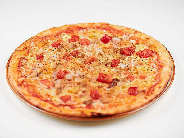 Бульвар  бар - Пицца с курицей и томатами