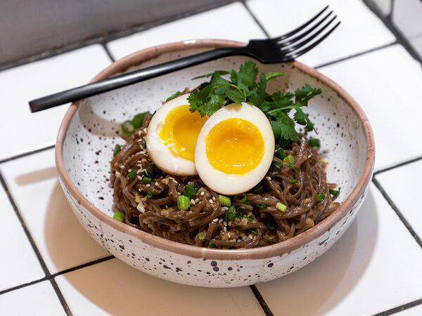 Wo - Лапша с яйцом