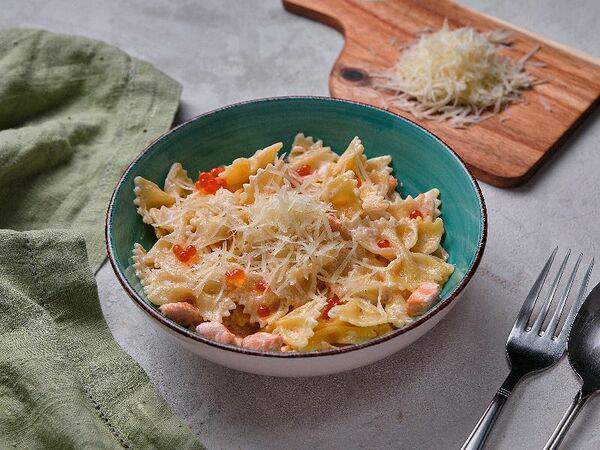 Кухня №1 - Паста с лососем сливочная