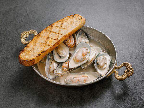 Белуга - Мидии в сливочном соусе