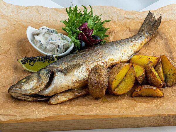 Кадриль - Сибас с картофелем черри и грибным соусом