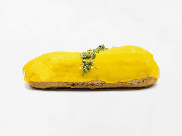 Буше - Пирожное Эклер Маракуйя