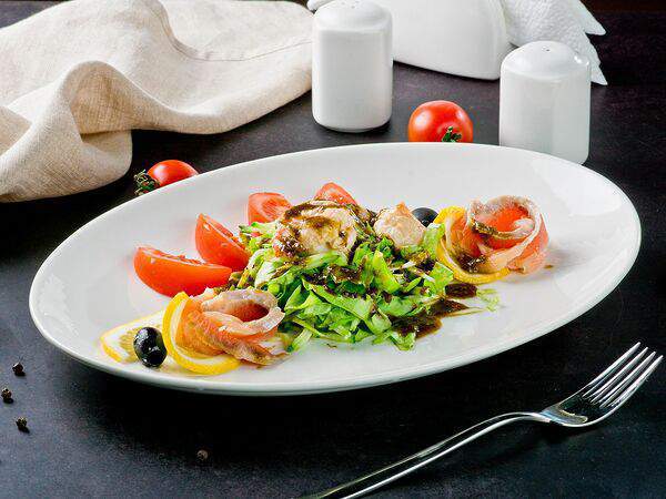 Грильяж - Салат с сёмгой и креветками