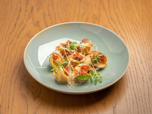 Бруни - Равиоли с уткой в сливочном соусе