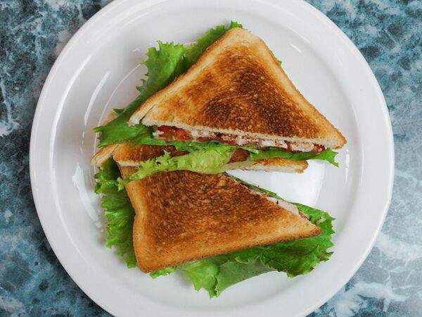 Бутик вкусной еды - Сэндвич с цыпленком