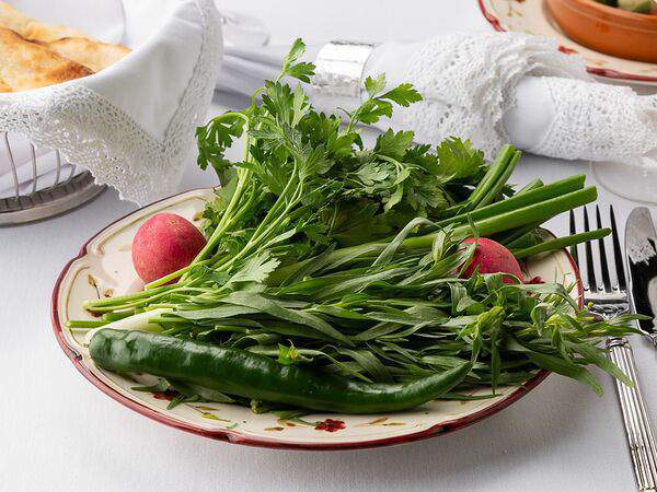 Грузинка - Тарелка зелени