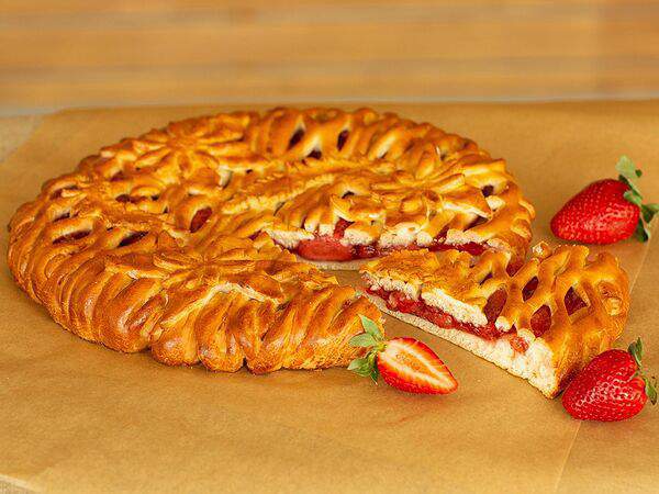 Плюшки Ватрушки - Пирог с натуральной клубникой