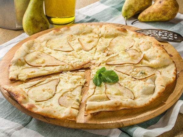 Ресторан Карбонара - Пицца Горгонзола и груша