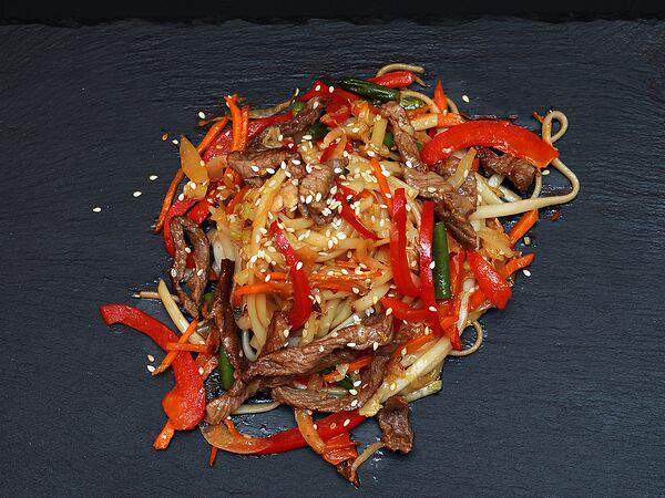 SushiTokyo - Удон с говядиной