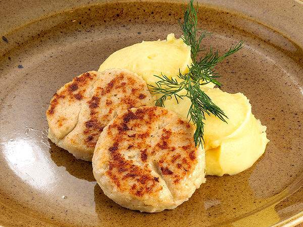 Колбасофф - Бизнес-ланч Щучьи котлеты с пюре