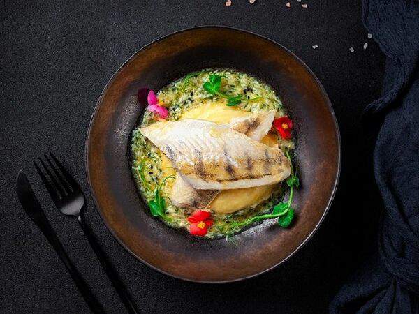 Magic Coffee - Судак с польским соусом