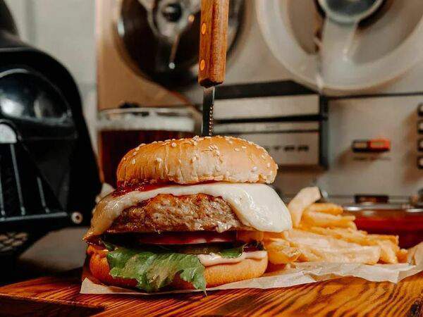 Паб 13 - Московский бургер