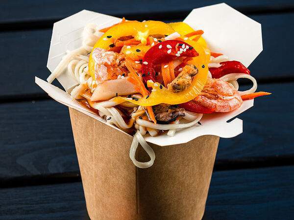 Ostrowok Азии - Wok лапша Удон с морепродуктами в устричном соусе