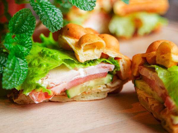 Coffee Therapy - Вафля Курица в хлебу