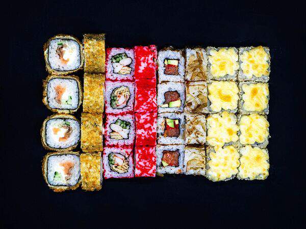 Mr Khan - Сет Море Внутри