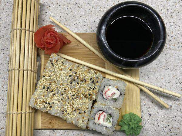 Скушай Суши - Ролл Калифорния чиз