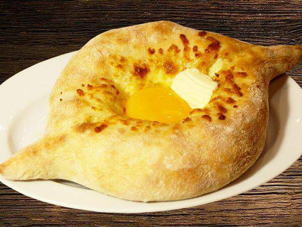 Не горюй - Хачапури по-аджарски