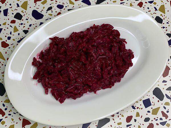 Домашняя кухня - Салат свекольный