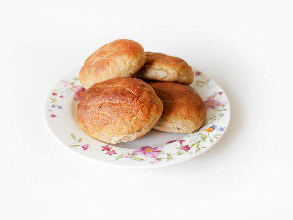 Брынза - Корзинка ржаных шанежек