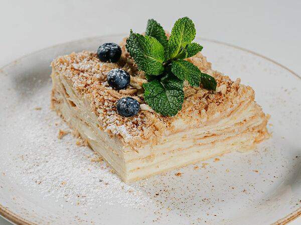 Ресторан Россия - Торт Наполеон