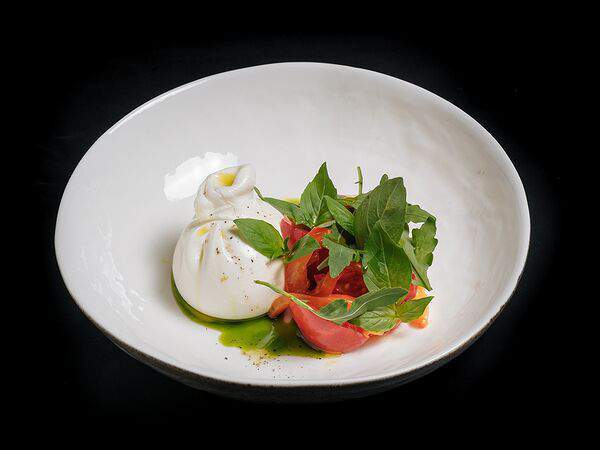 Мона - Буррата с томатами