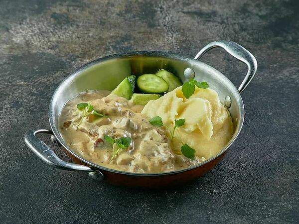 Баклажан Горьковская - Бефстроганов с пюре