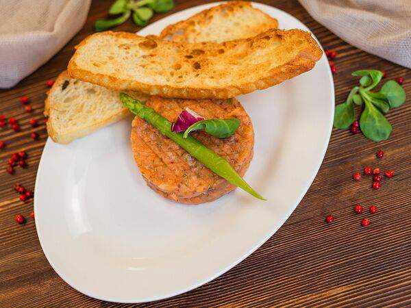 Темерницкий - Тартар из лосося